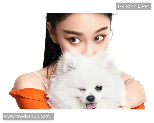 踢足球的明星们如何将麻花辫与运动风格完美结合展现个性魅力