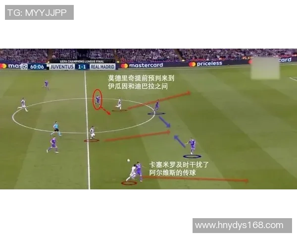 深度分析重庆足球队阵地战战术特点与执行策略