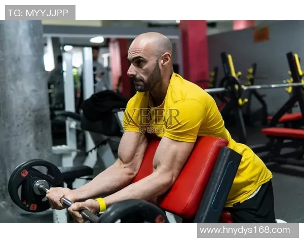 足球明星健身房揭秘训练秘笈与健康生活方式的完美结合